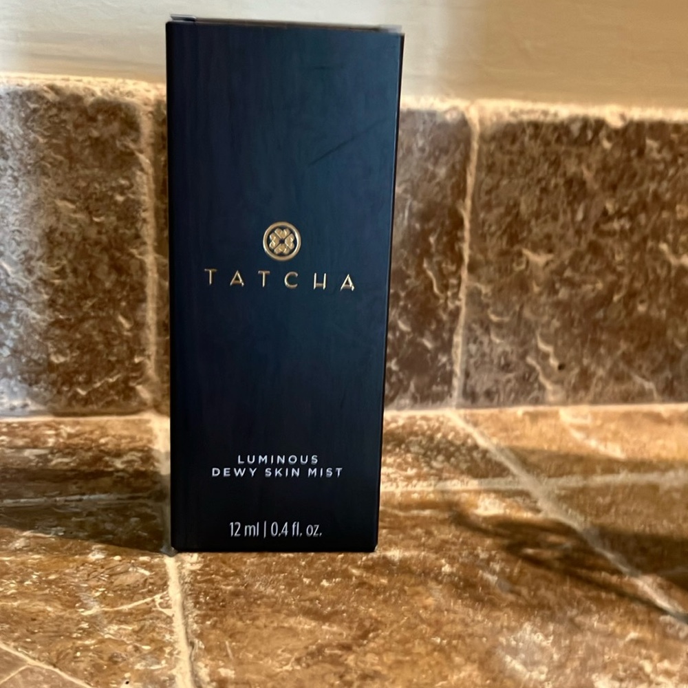 Tacha Luminous Dewy Skin Mist